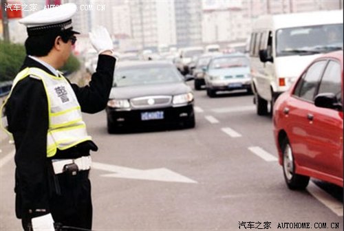 预计明年上半年本市交通状况会有所改善 