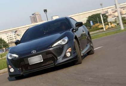 丰田GT86改装车身安全强化护甲