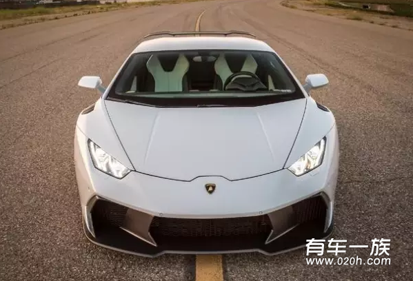 白色兰博基尼Huracan